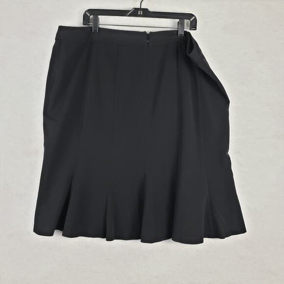 Lane Bryant Women's‎ 20 Pleat Bottom Mini Skirt Solid Black E-Girl Academia - Picture 4 of 6